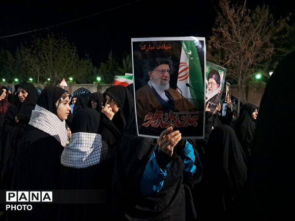 پانزدهمین شب از پرتاب موشک اتحاد؛ هر شب در کف خیابان