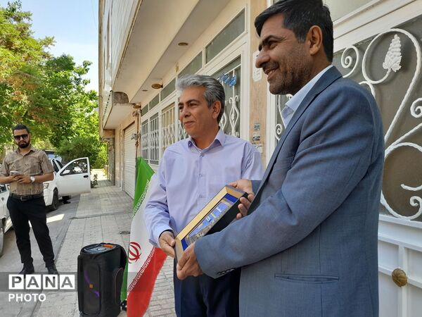 تقدیر از معلمان بازنشسته توسط آموزش و پرورش ناحیه سه