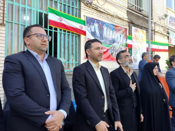 افتتاح مسابقات ورزشی بین مدرسه‌ای «جام اقتدار ایران»