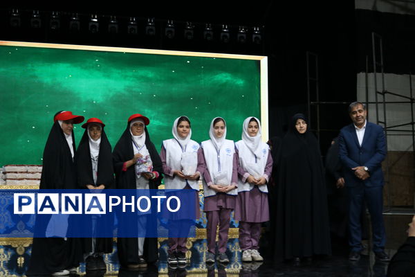 اختتامیه طرح‌های سلامت محور منطقه ۱۶