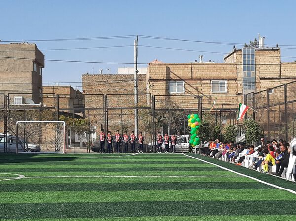 افتتاحیه زمین چمن مصنوعی در دبستان فطرت