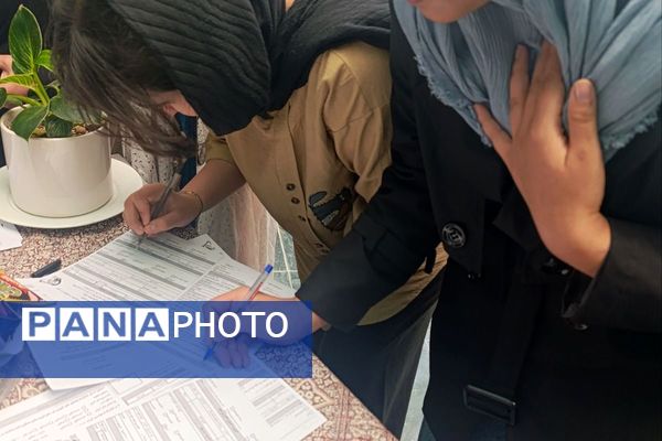 برپایی غرفه‌های اتحادیه انجمن‌های اسلامی در شهرستان فیروزکوه