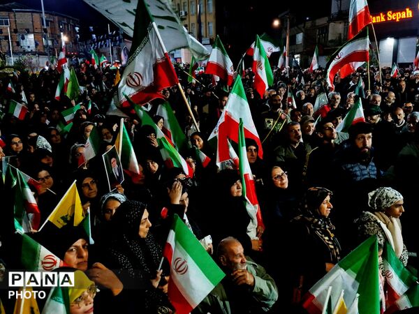 نسل نو در گلوگاه پای کار وطن