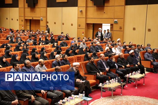 مراسم گرامیداشت سالگرد رحلت امام خمینی(ره) با حضور فرهنگیان تبریز