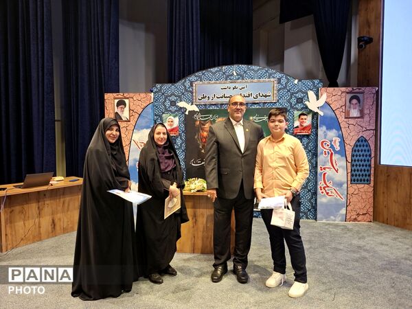درخشش دانش‌آموزان منطقه ۳ در اختتامیه استانی جشنواره فرهنگی و هنری «امید فردا»