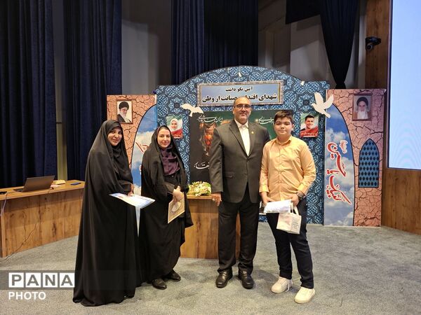 درخشش دانش‌آموزان منطقه ۳ در اختتامیه استانی جشنواره فرهنگی و هنری «امید فردا»