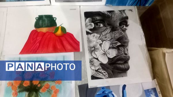  نمایشگاه آثار هنری دانش‌آموزان ناحیه یک یزد در جشنواره «فردا»