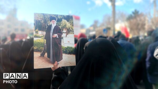 حضور پرشور البرزی‌ها در سوگواری امام خامنه‌ای(قدس‌سره) 