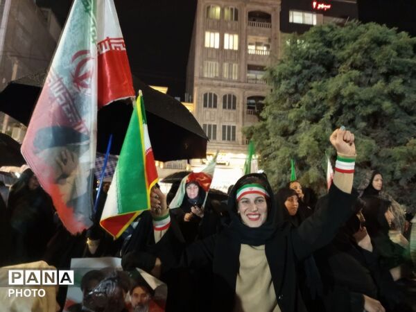 باران، صحنه را تماشایی تر کرد 