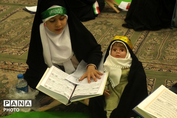  ۵۰۰ حافظ با شهدای بیت رهبری تجدید پیمان کردند