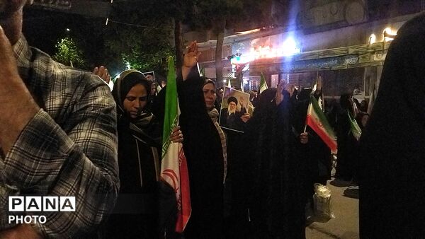 پنجاه و هشتمین شب از ایستادگی مردم در خیابان های نیشابور