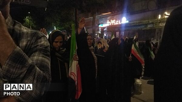 پنجاه و هشتمین شب از ایستادگی مردم در خیابان های نیشابور