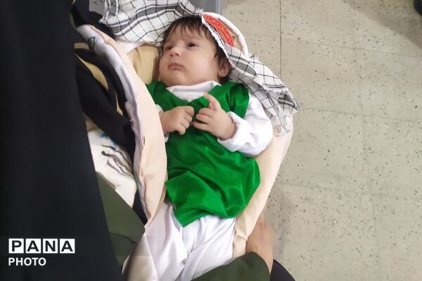 طنین لالایی عاشورایی در همایش شیرخوارگان حسینی شهر لپویی