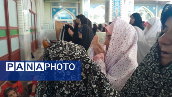 دهه نودی‌ها در نماز عبادی سیاسی جمعه