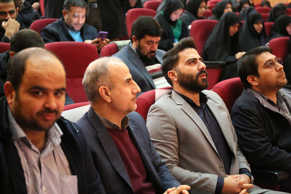 برگزاری دوره آشنایی با ابزارهای هوش مصنوعی ویژه معلمان قم