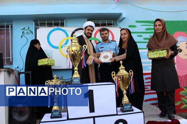 المپیاد ورزشی درون مدرسه‌ای آموزشگاه شهید رضا مبارکی بوشهر
