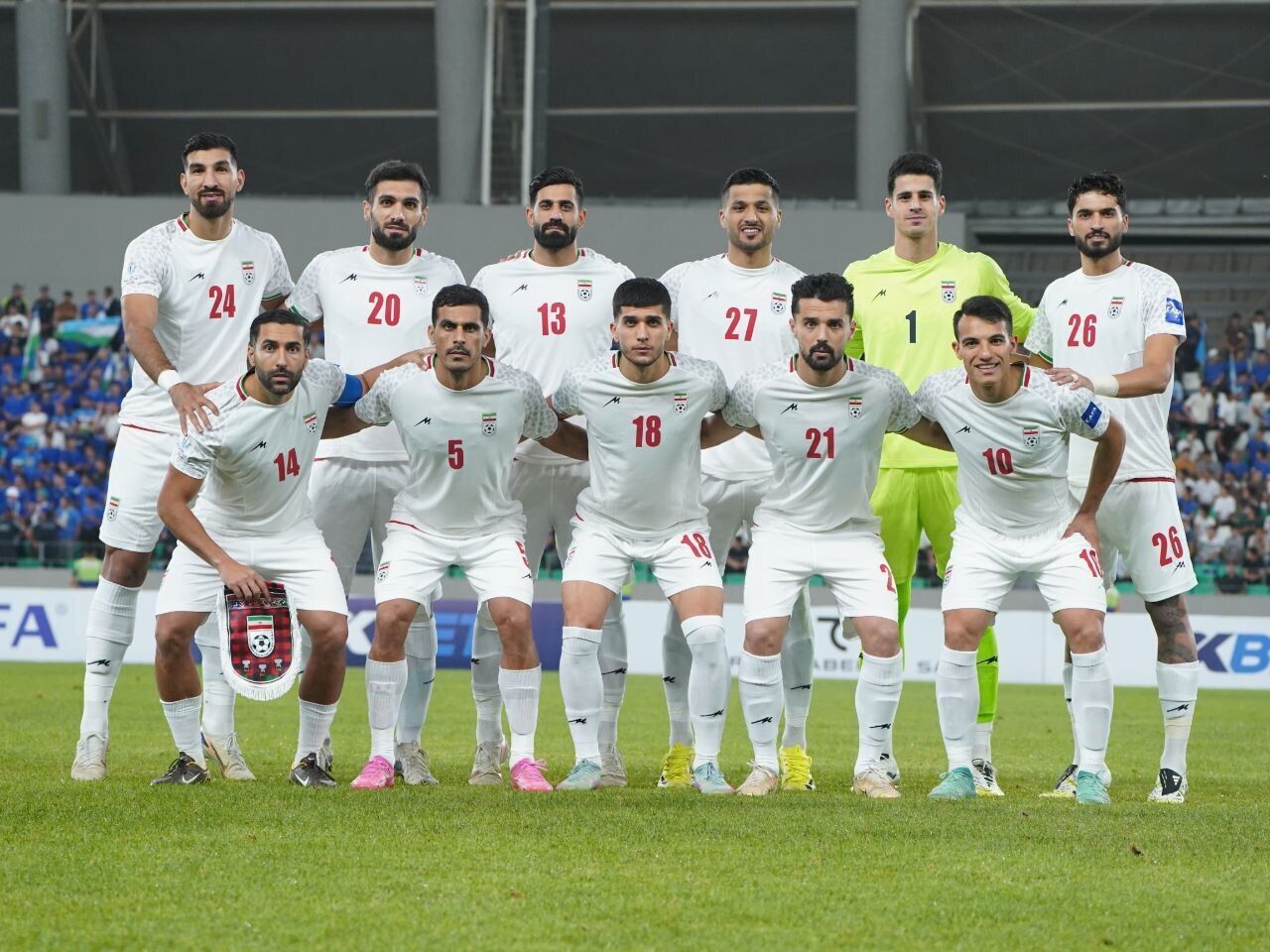علوی: می‌خواهند شکست‌ها را در فوتبال جبران کنند