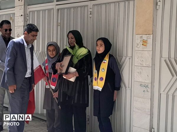 تقدیر از معلمان بازنشسته توسط آموزش و پرورش ناحیه سه