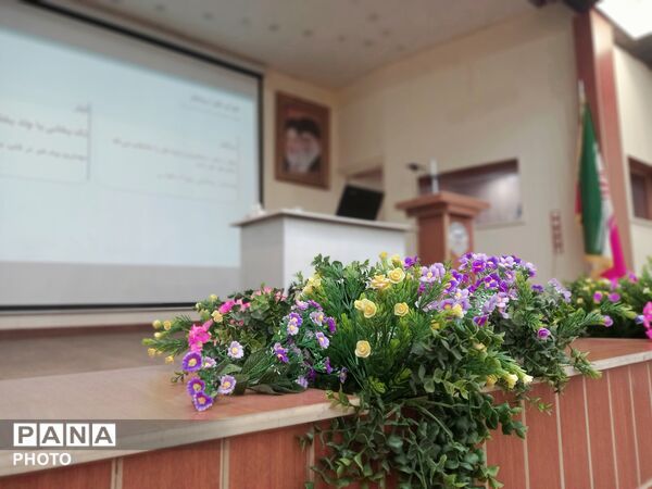 کارگاه توانمند سازی آموزش تخصصی خبرنویسی برای مربیان پرورشی 