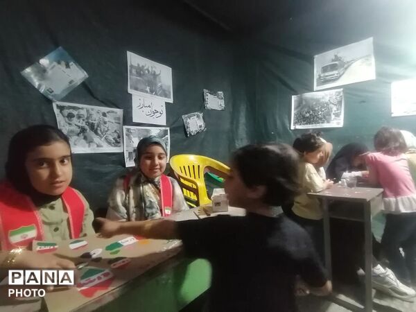 فعالیت دانش‌آموزان پیشتاز در موکب سازمان دانش‌آموزی ابرکوه 