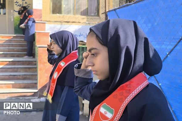افتتاحیه طرح وارنیش فلوراید تراپی و اتاق بهداشت دبستان کوثر(۲) ملارد