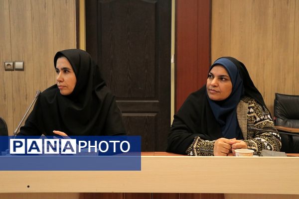 نشست بهسازی مدارس در بهارستان‌دو