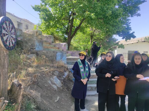 برگزاری مسابقات دارت در اردوی یک روزه مربیان پیشتاز سدبارزو شهرستان شیروان