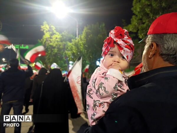 و تا پای جان در کنارت خواهیم ماند، ای یادگار پدر 