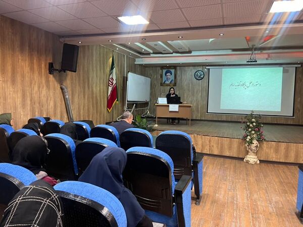 جلسه توجیهی متصدیان پایگاه تغذیه سالم در شهرستان قدس 