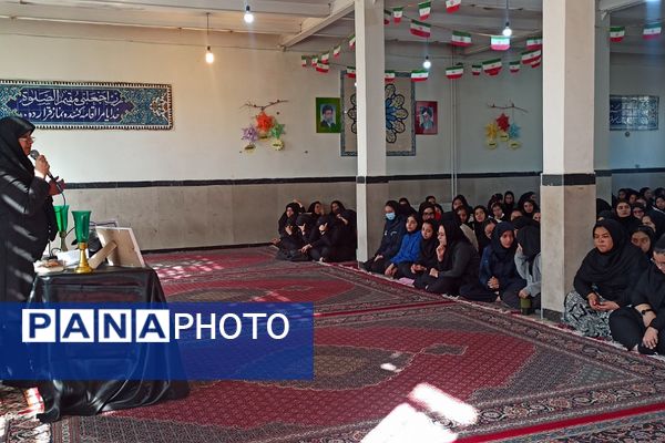 مراسم عزاداری و توزیع نذری به‌مناسبت شهادت حضرت فاطمه زهرا (س) در مدارس شهرستان ورامین