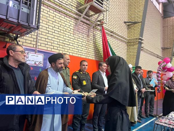 طلوع فجر انقلاب در مدارس صوفیان 