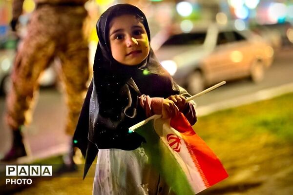 رهبری مقتدر، مردم متحد؛ جلوه ای از همبستگی ملی 