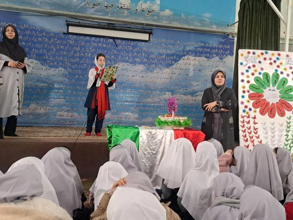 طلیعه فجر و شعبانیه در دبستان آزادی