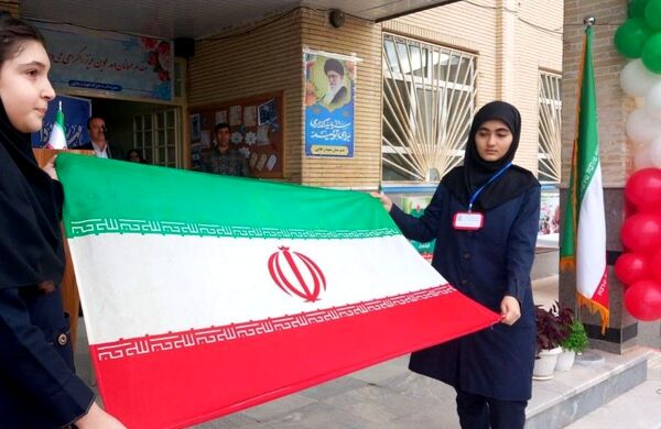 جشن جوانه‌ها در مدرسه دخترانه شهید رجایی اهر