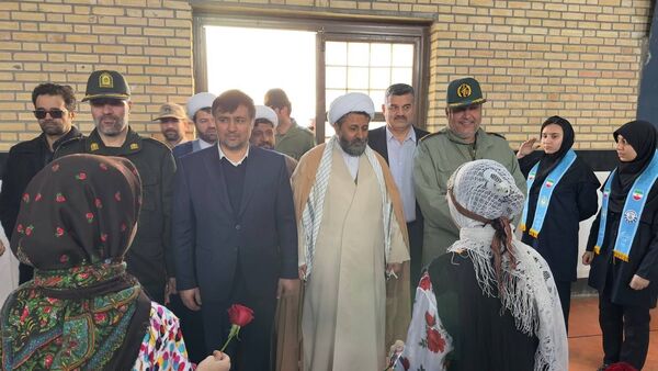 همایش «یاوران انقلاب» و «پیشتازان مقاومت» و آیین نواختن زنگ انقلاب در شیروان برگزار شد
