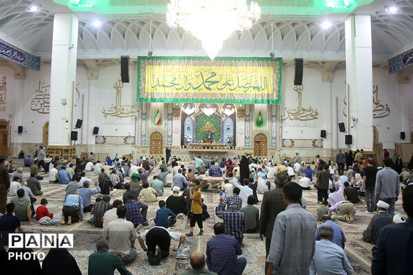 جشن زادروز پیامبر گرامی اسلام و صادق آل محمد(ص) در حرم حضرت معصومه(س)