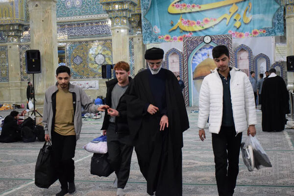 نخستین روز اعتکاف دانش‌آموزی در مساجد قم
