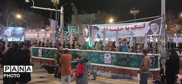 تجمع و راهپیمایی مردم ولایتمدار بجنورد در میدان شهید