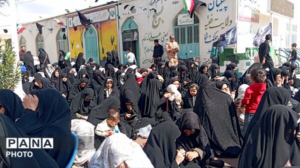 نمازی حماسی و معنوی با عطر شهادت در کاشمر