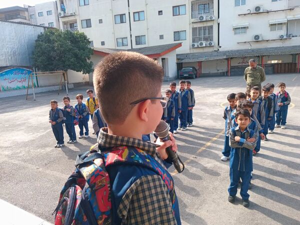  جشن شکوفه‌ها در دبستان شهید فردکاردل آمل