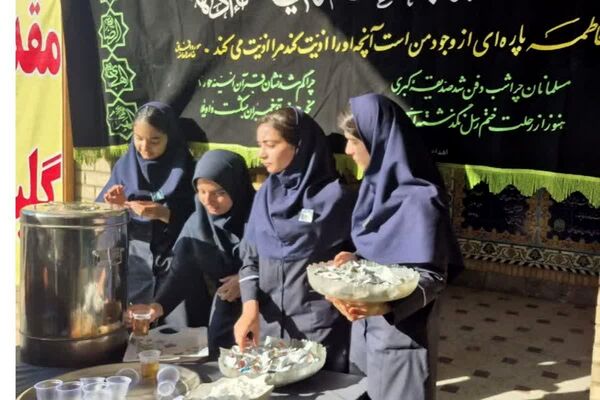 ویژه‌برنامه «یاس پهلو شکسته» در هنرستان الغدیر