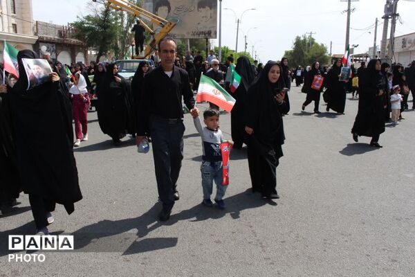 حضور دانش‌آموزان آموزشگاه نوریه در راهپیمایی روز قدس