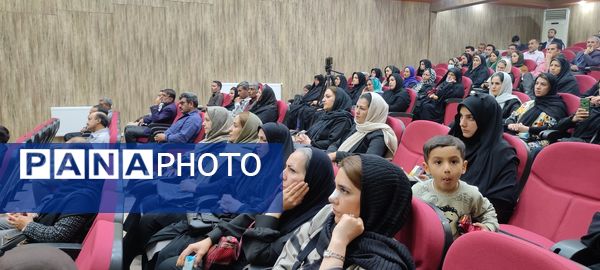 برگزاری جلسه انجمن اولیاء و مربیان دبیرستان نمونه دولتی فرزانگان شیروان