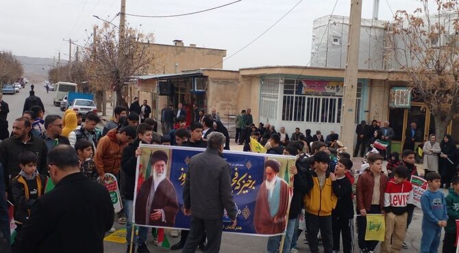 برگزاری راهپیمایی ۲۲ بهمن در شهر میمه 