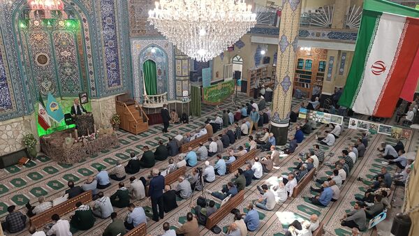 راهپیمایی مردم ولایتمدار شهرستان ورامین در محکومیت رژیم صهیونسیتی 