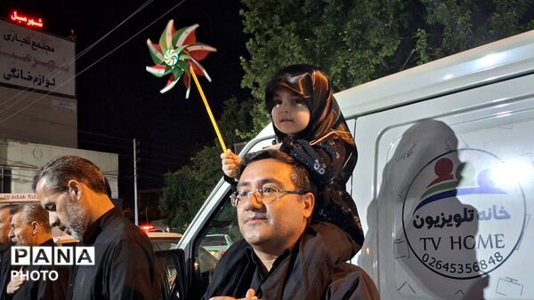 سیاه‌پوشان کوچک در مسیر عشق حسینی