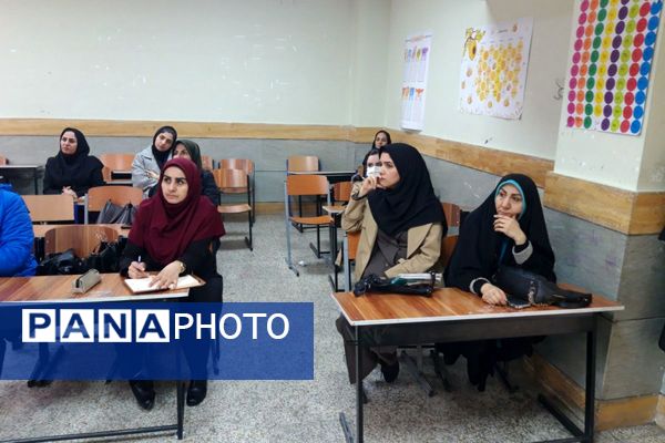 اولین دوره آموزشی آموزگاران با هدف کیفیت بخشی برنامه های سلامت و تندرستی 