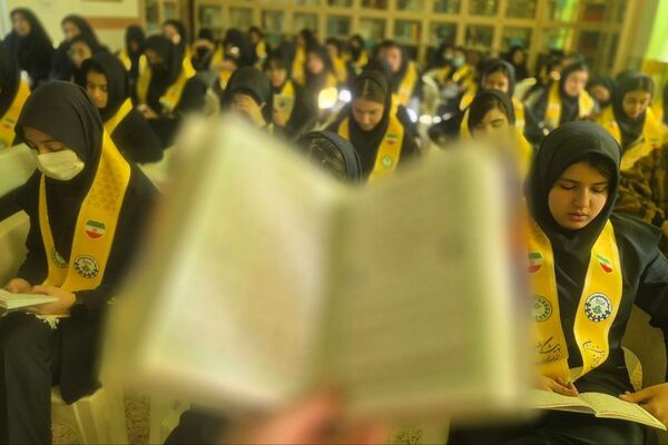  آیین عزاداری حضرت فاطمه زهرا(س) در مدرسه فرزانگان1 اسلامشهر 