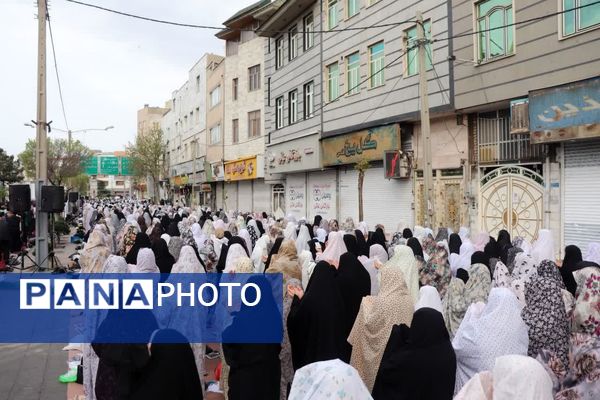 نماز عید فطر در مصلی شهرستان قدس