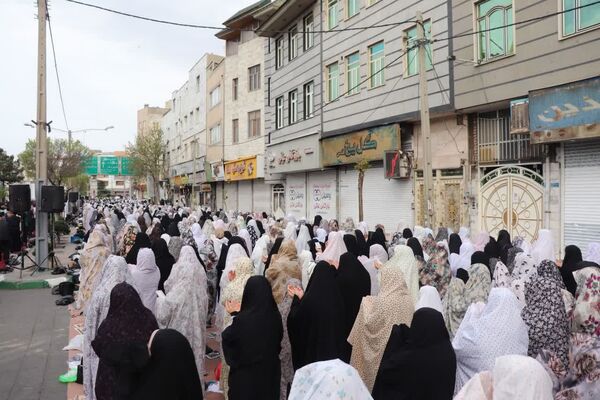 نماز عید فطر در مصلی شهرستان قدس